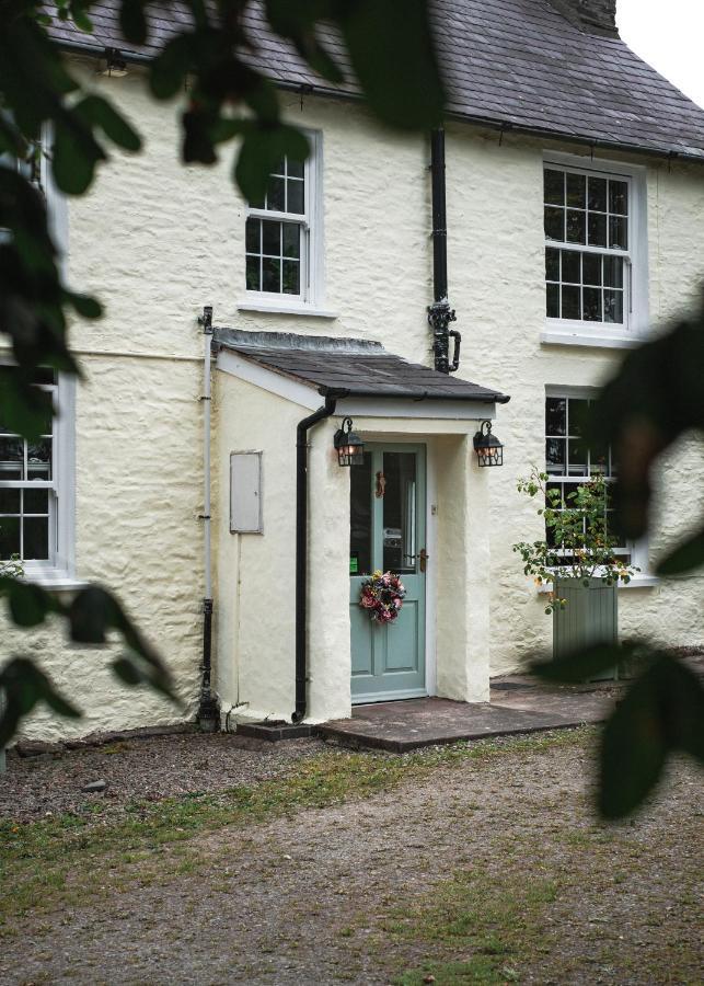 The Green Door Vegan B&B Llanon Екстериор снимка
