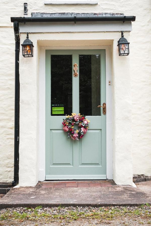 The Green Door Vegan B&B Llanon Екстериор снимка